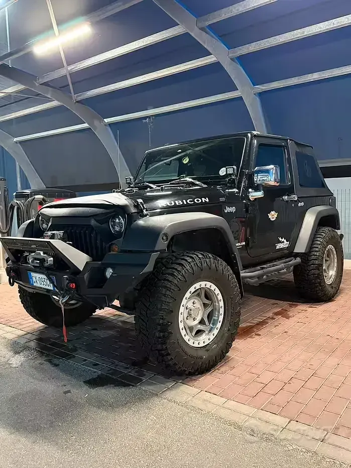 Usata Jeep Wrangler Rubicon 177 CV (130 kW) 2011 Nero SUV