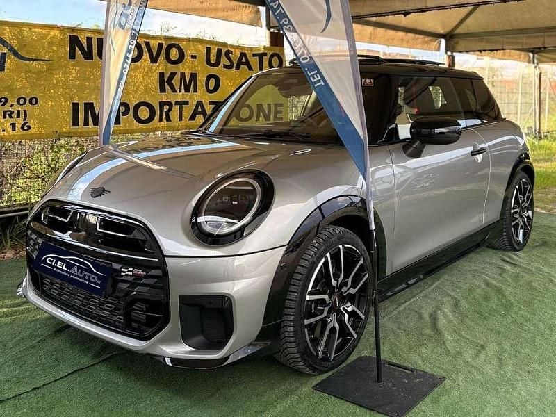Usata Mini John Cooper Works 156 CV (114 kW) 2025 Grigio Utilitaria