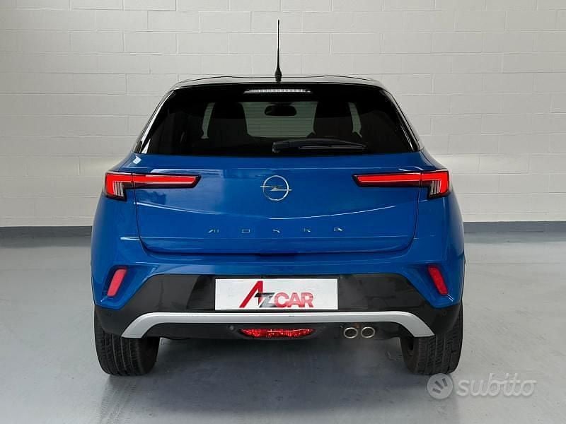 Usado Opel Mokka Ultimate 131 CV (96 kW) 2022 Azul SUV