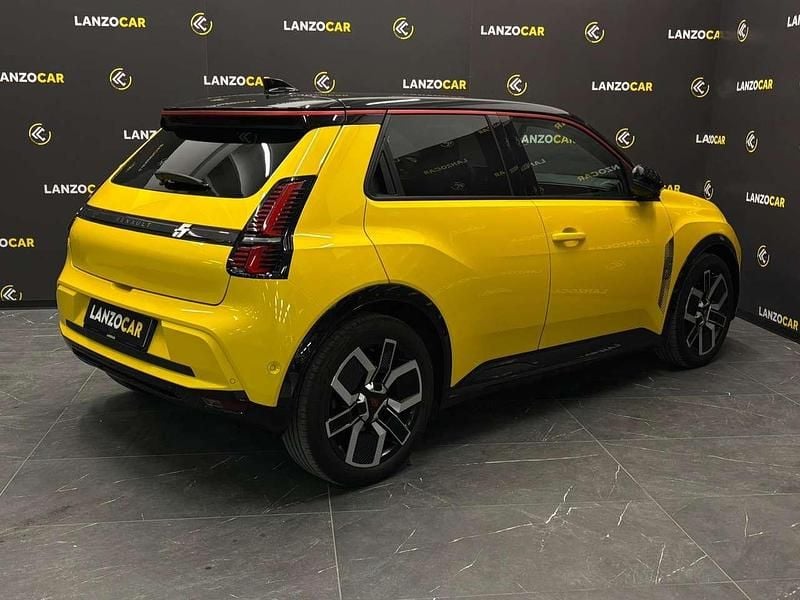 Usata Renault R5 Iconic 77 kW (106 CV) 2024 Giallo Utilitaria
