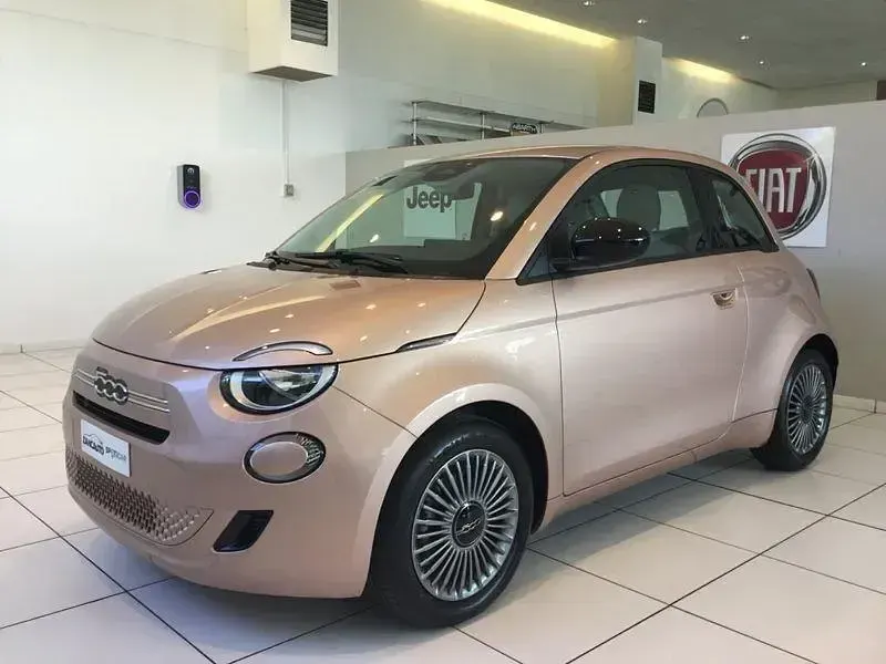 Nuova Fiat 500 Icon 65 CV (47 kW) 2026 Other Berlina