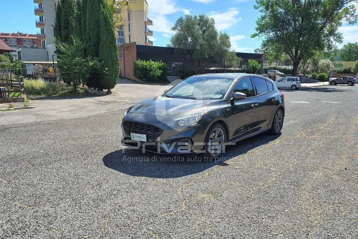 Usata Ford Focus ST-Line 125 CV (91 kW) 2022 Grigio Berlina
