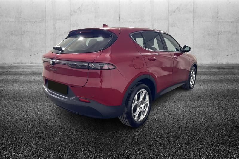 Usata Alfa Romeo Tonale Sprint 131 CV (96 kW) 2023 Rosso pastello SUV