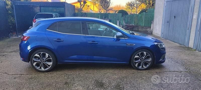 Blu Usata 2016 Renault Mégane GT Line GT-Line Berlina | 9800 € (Ottimo prezzo) - Immagine 1/4