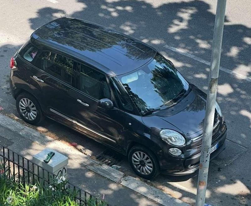 Grigio Usata 2015 Fiat 500L Pop Star Monovolume | 7500 € (Buon prezzo) - Immagine 1/4