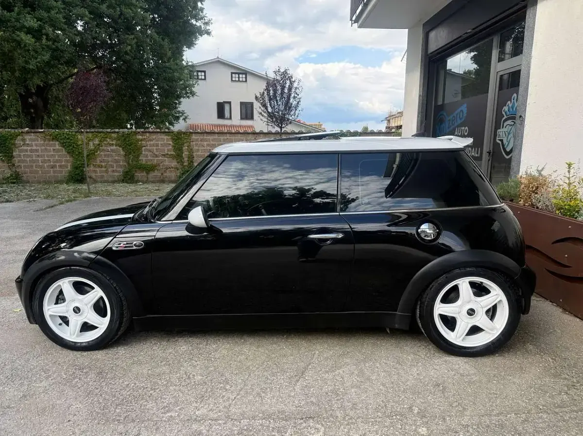 Usata Mini Cooper S 163 CV (119 kW) 2004 Nero Utilitaria