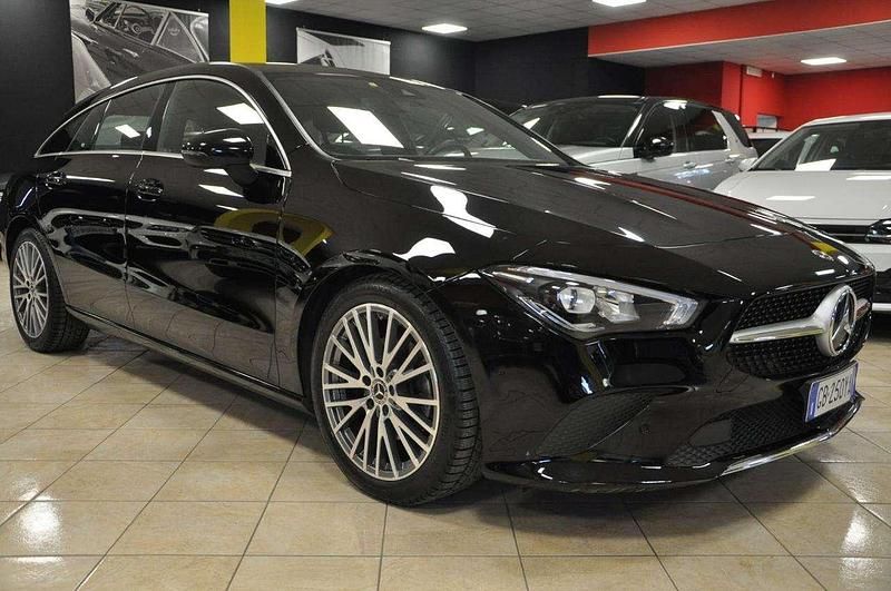 Nero Usata 2020 Mercedes CLA200 Shooting Brake Business Station wagon | 19.980 € (Ottimo prezzo) - Immagine 1/4