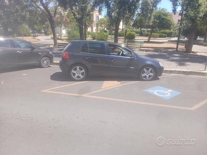 Usata VW Golf V 105 CV (77 kW) 2008 Nero Berlina