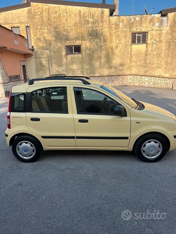 Usata Fiat Panda 54 CV (39 kW) 2012 Giallo Utilitaria