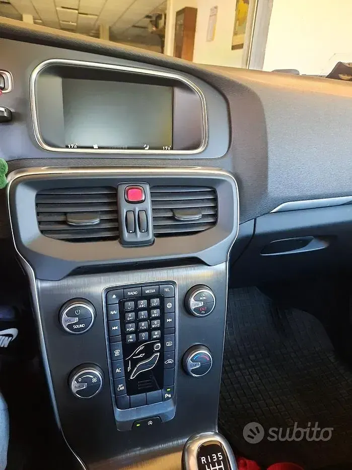 Usata Volvo V40 2014 Nero Berlina