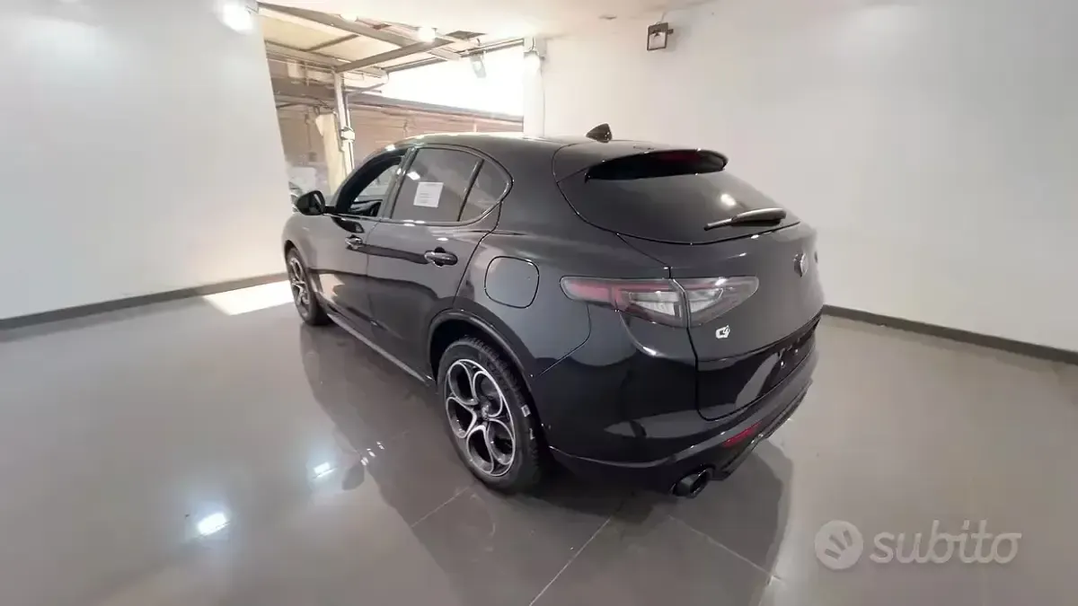 Nuova Alfa Romeo Stelvio Veloce 209 CV (153 kW) 2026 Nero SUV