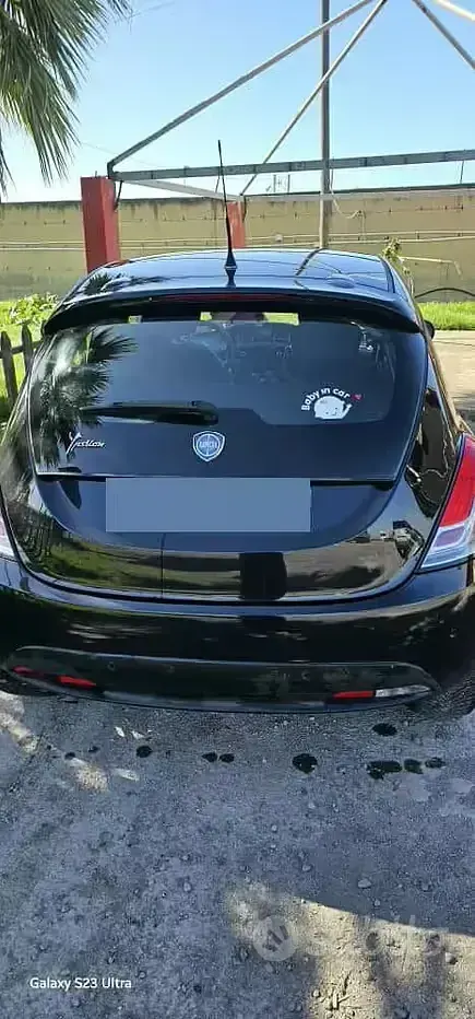 Usata Lancia Ypsilon 69 CV (50 kW) 2011 Nero Utilitaria