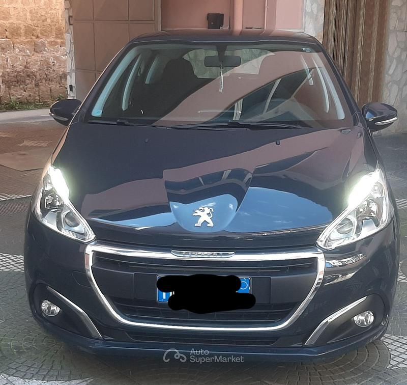 Usata Peugeot 208 82 CV (60 kW) 2016 Utilitaria