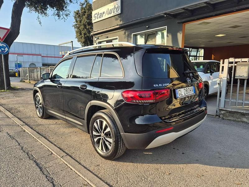 Usata Mercedes GLB200 150 CV (110 kW) 2022 Nero SUV