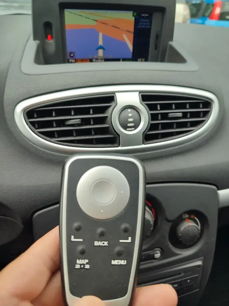 Usata Renault Clio II 74 CV (54 kW) 2010 Grigio Berlina