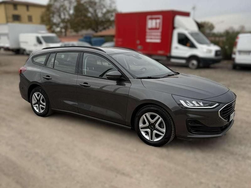 Usata Ford Focus ST-Line 120 CV (88 kW) 2023 Grigio Station wagon