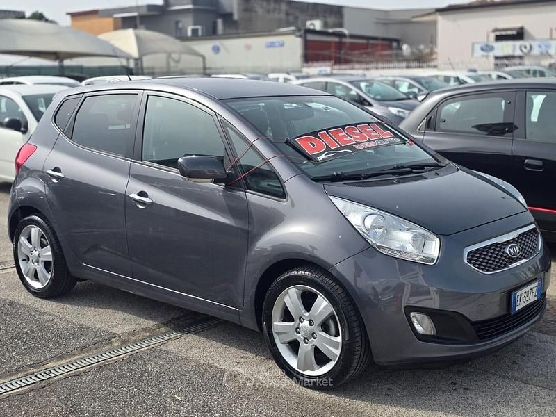 Usata Kia Venga EX 90 CV (66 kW) 2012 Grigio Utilitaria