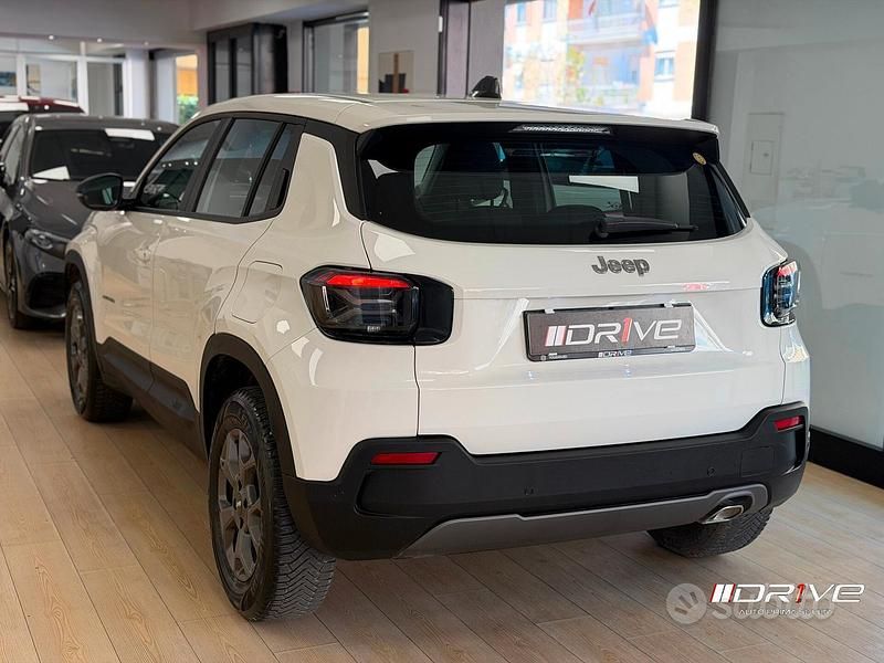 Usata Jeep Avenger Longitude 101 CV (74 kW) 2023 Bianco SUV