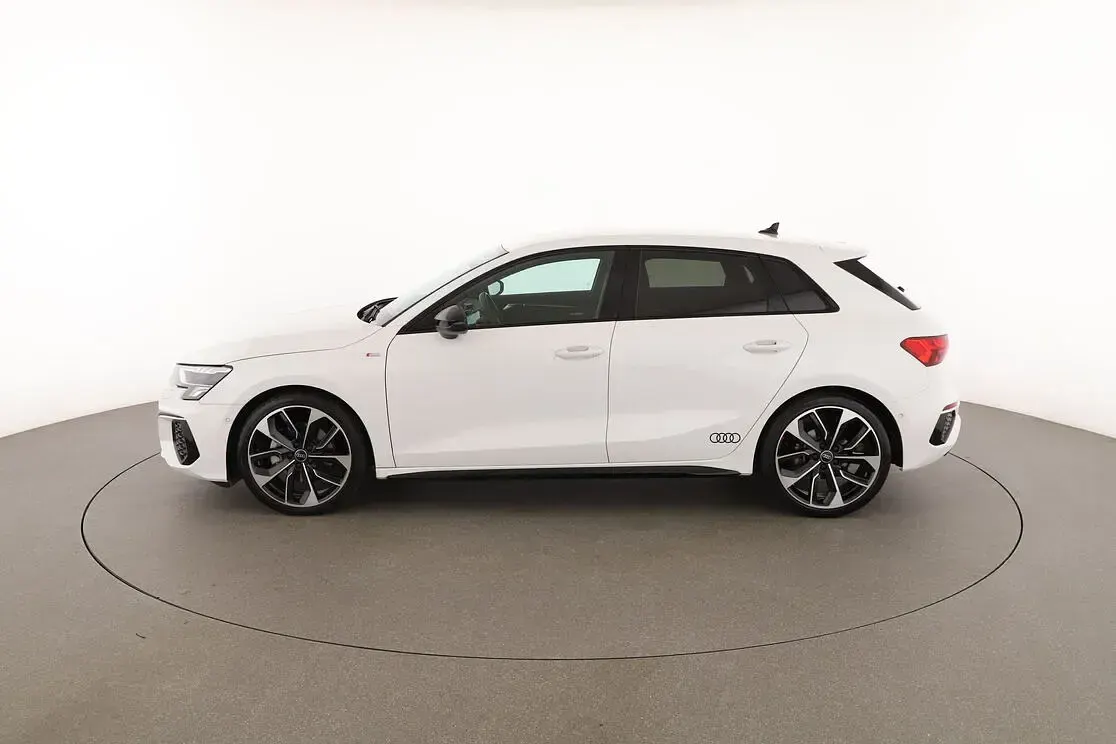 Usata Audi A3 Sportback e-tron S-Line 150 CV (110 kW) 2023 Bianco Utilitaria