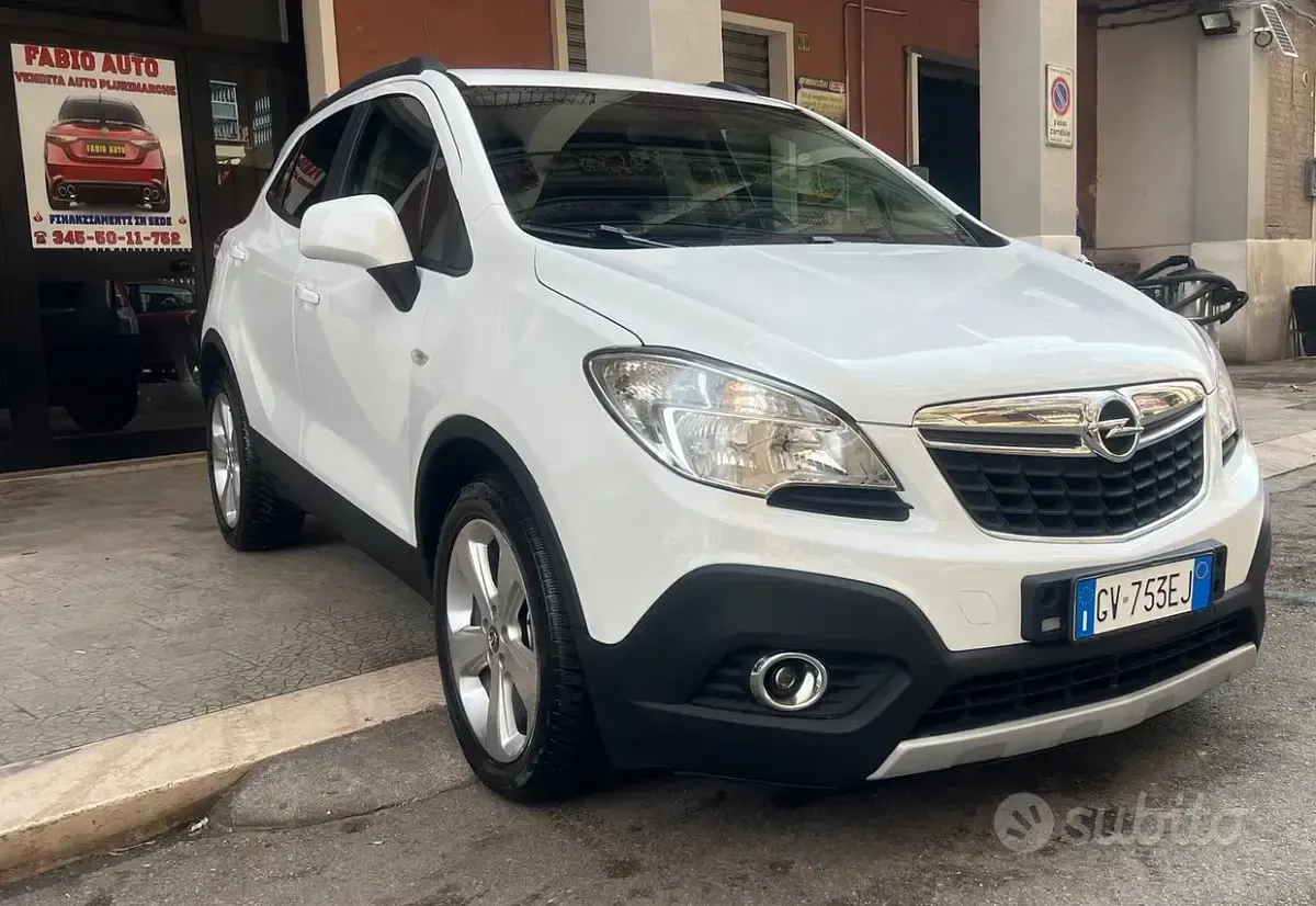 Usata Opel Mokka Cosmo 131 CV (96 kW) 2014 Bianco SUV