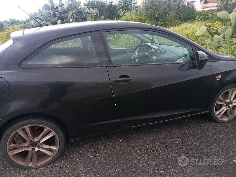 Occasion Seat Ibiza 105 PK (77 kW) 2010 Zwart Sedan