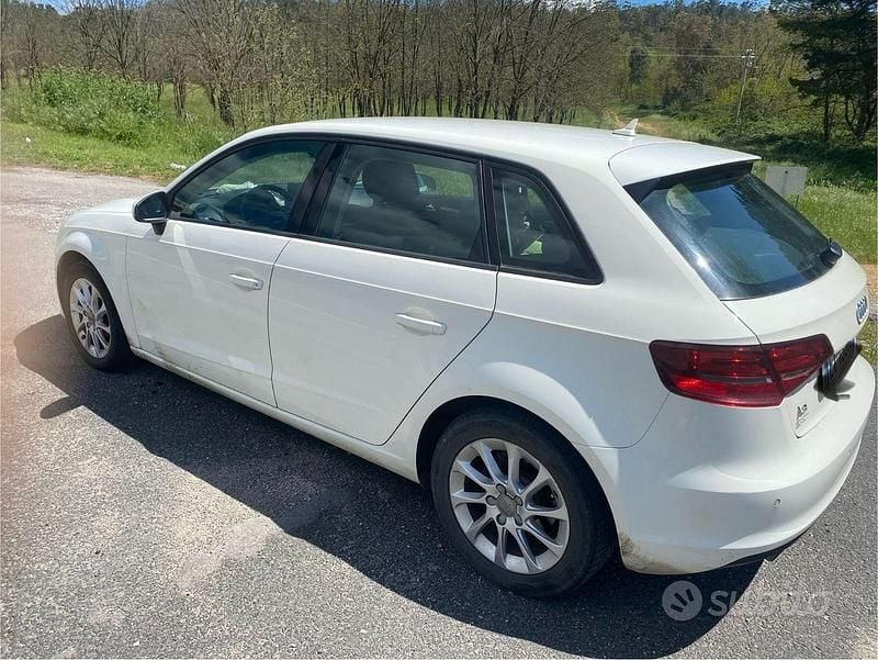 Gebraucht Audi A3 105 PS (77 kW) 2015 Limousine