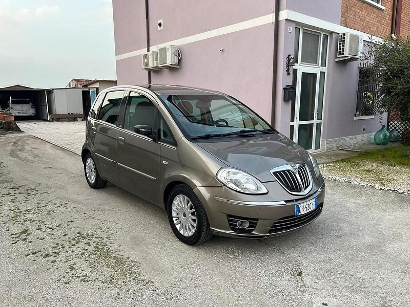 Usata Lancia Musa 2007 Marrone Monovolume