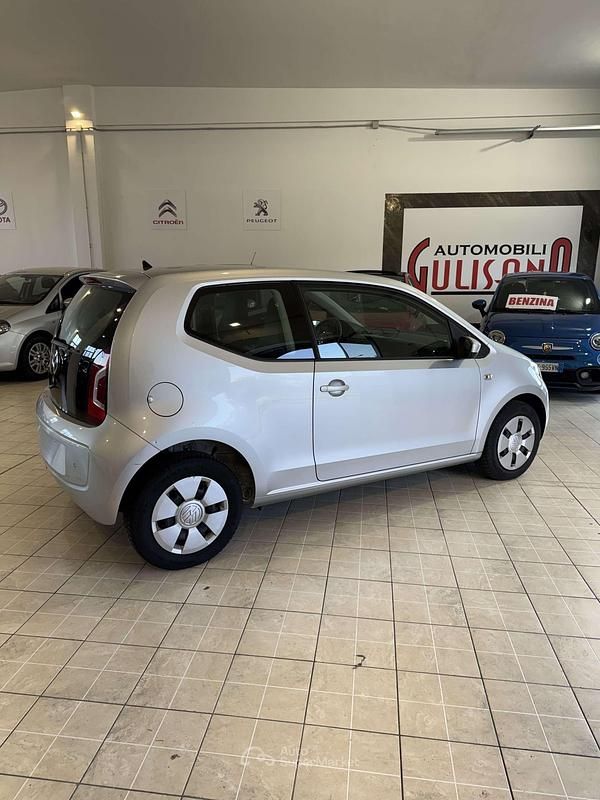 Usata VW up! Highline 68 CV (50 kW) 2014 Other Utilitaria