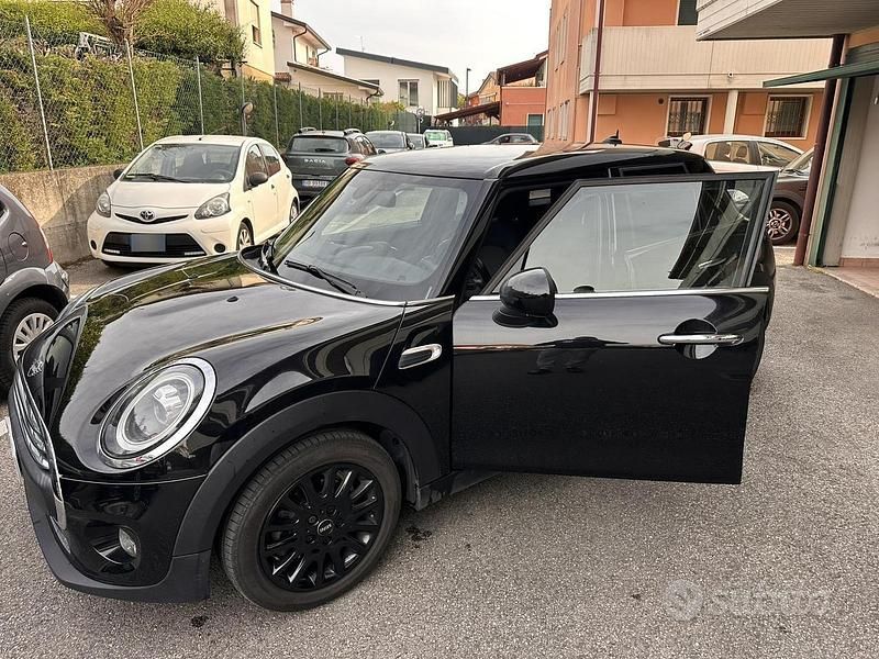 Usata Mini One D 2018 Nero Utilitaria
