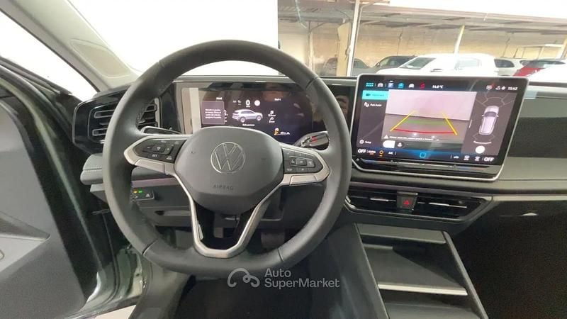 Nuova VW Tiguan Edition 131 CV (96 kW) 2026 Verde SUV