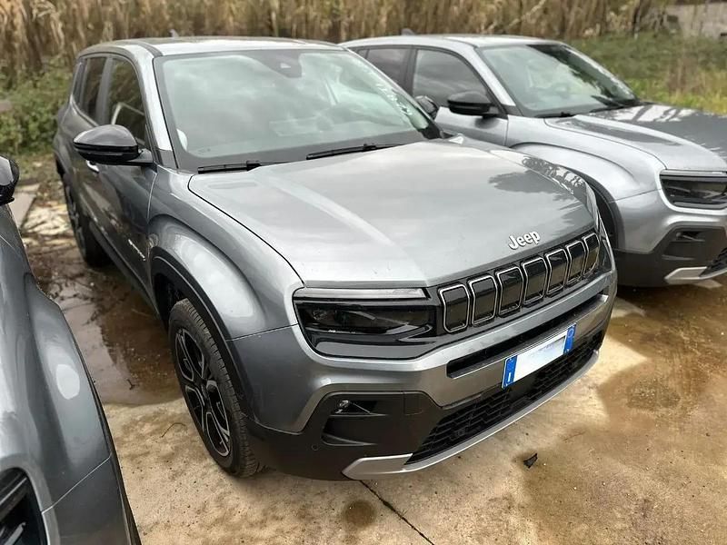 Usata Jeep Avenger Summit 110 CV (80 kW) 2025 Grigio SUV