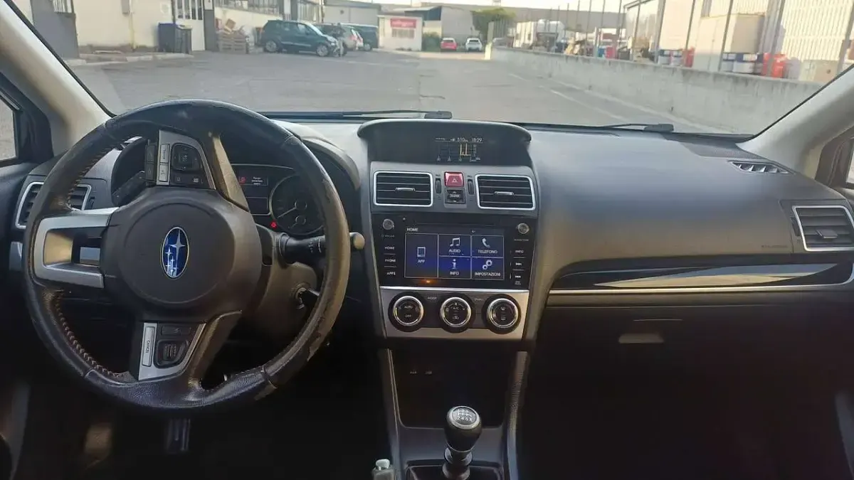Usata Subaru XV Style 147 CV (108 kW) 2017 Nero SUV
