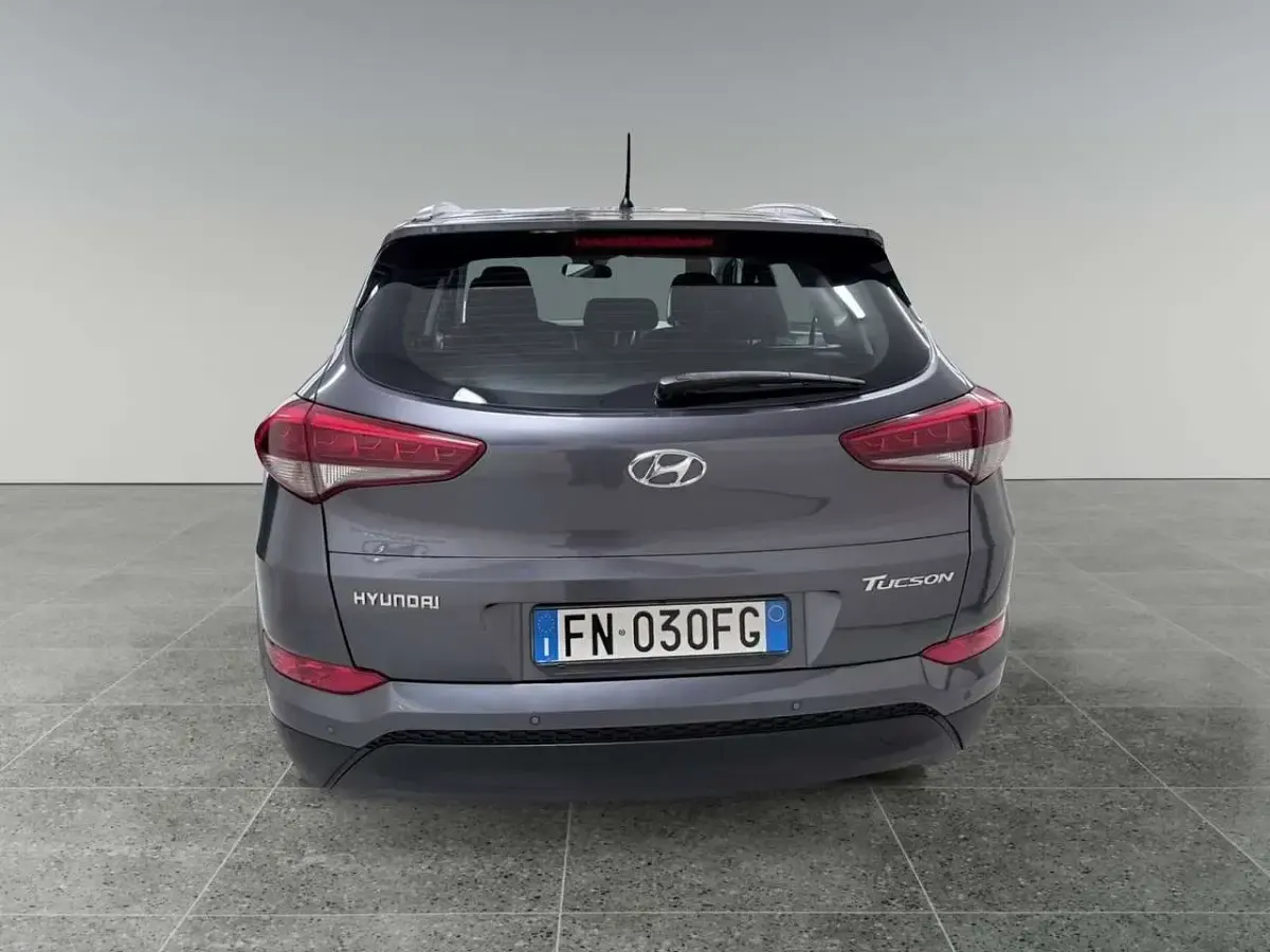 Usata Hyundai Tucson Comfort 132 CV (97 kW) 2018 Grigio SUV
