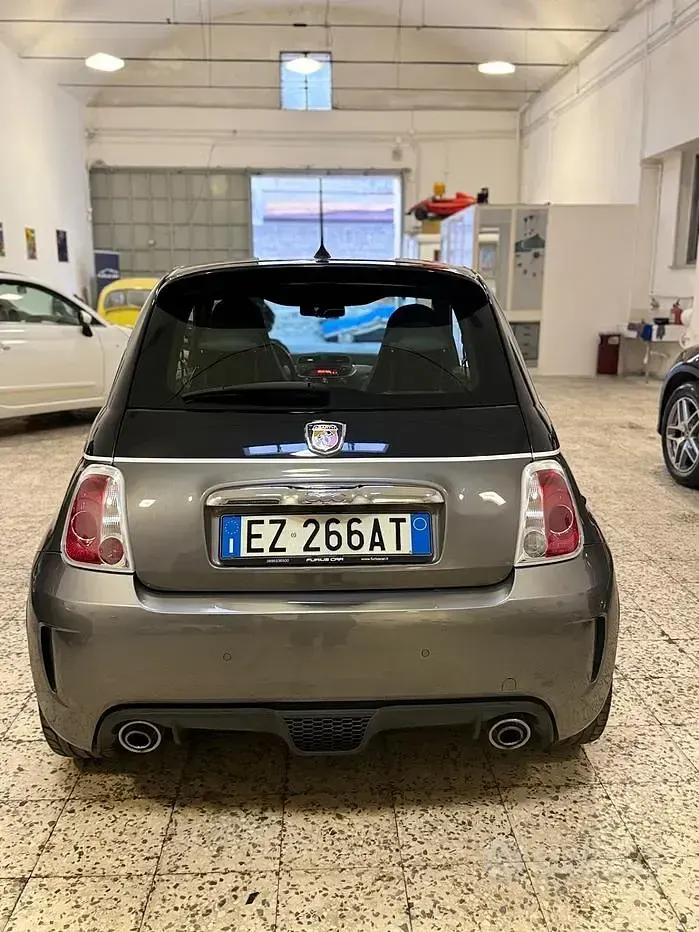 Usata Abarth 500 Custom 135 CV (99 kW) 2015 Grigio Utilitaria