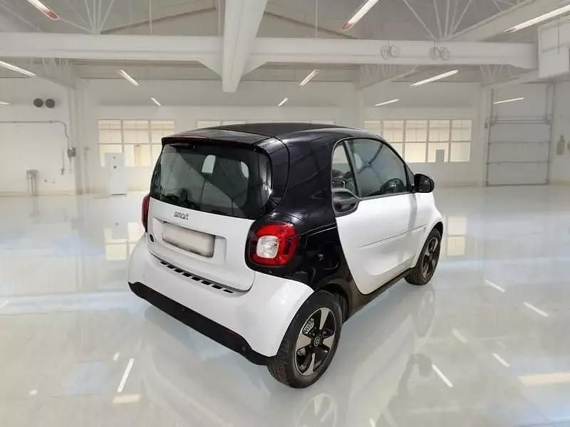 Usata Smart ForTwo Coupé Passion 41 kW (56 CV) 2021 Bianco Coupé