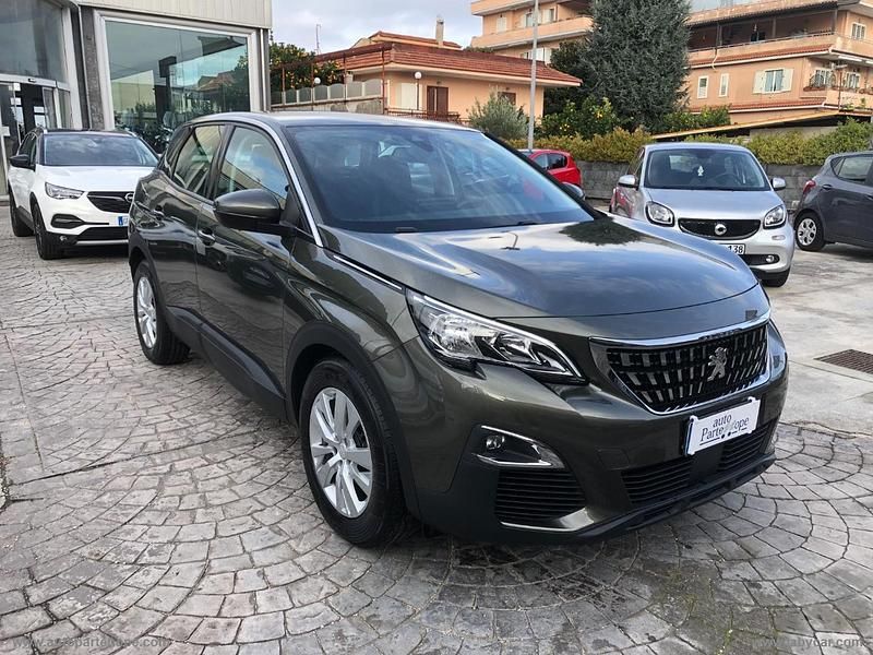 Usata 2020 Peugeot 3008 Business-Line SUV | 13.490 € (Super prezzo) - Immagine 1/4