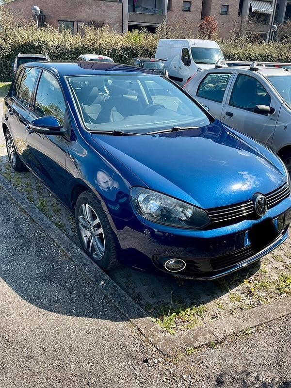 Usata 2009 VW Golf Comfortline Tre volumi | 4200 € (Super prezzo) - Immagine 1/4
