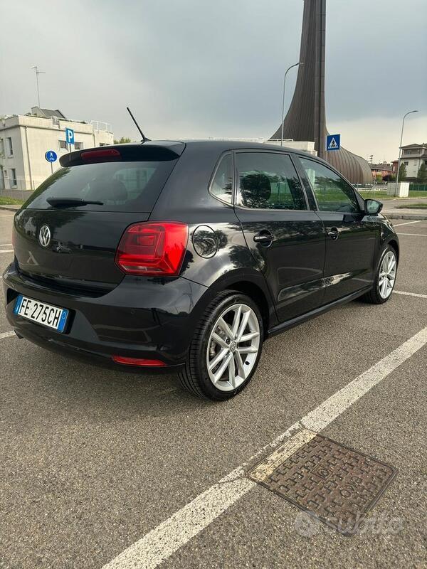 Usato 2016 VW Polo 1.4 Diesel 90 CV (9.800 €)