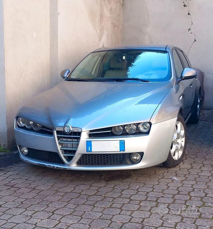 Grigio Usata 2007 Alfa Romeo 159 Tre volumi | 2000 € - Immagine 1/4