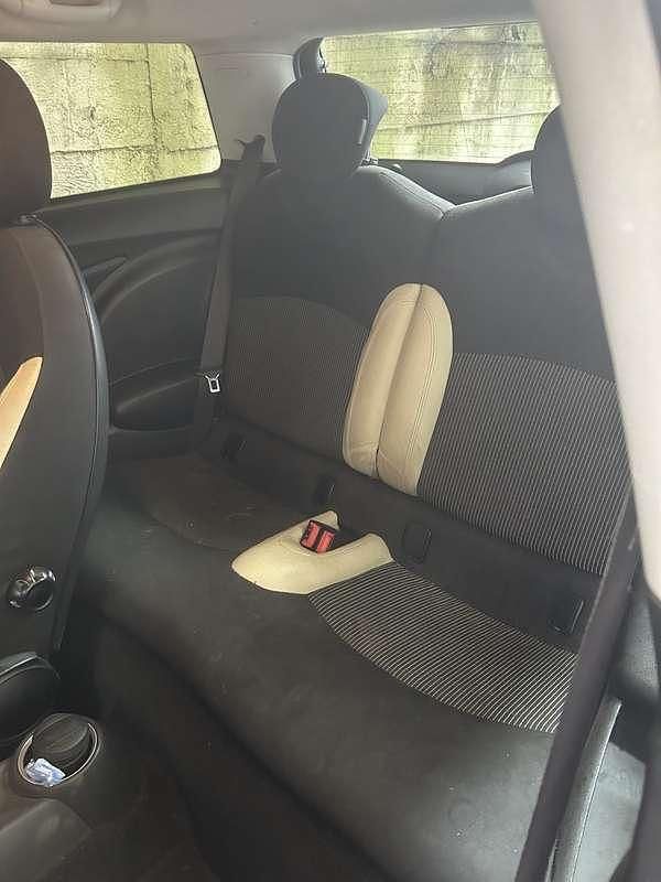 Usata Mini Cooper D 109 CV (80 kW) 2008 Nero Utilitaria