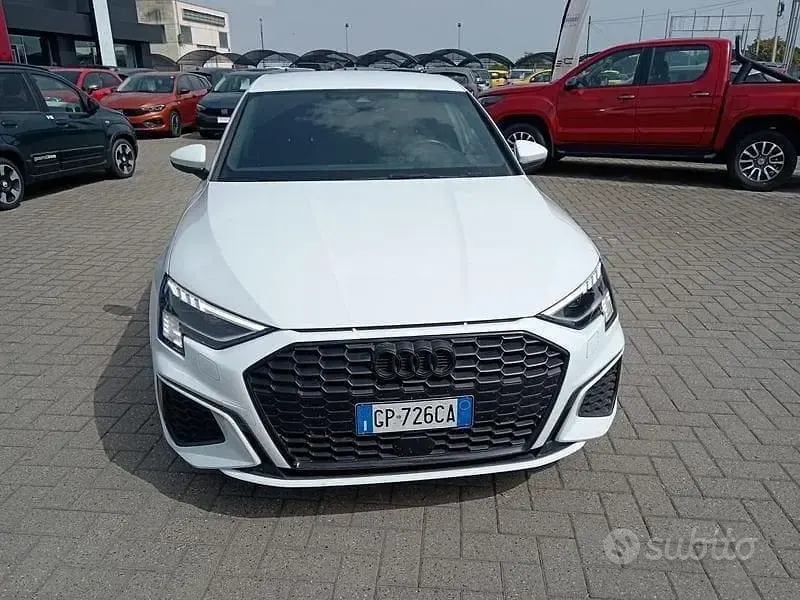Usata Audi A3 S-Line 150 CV (110 kW) 2023 Bianco Berlina