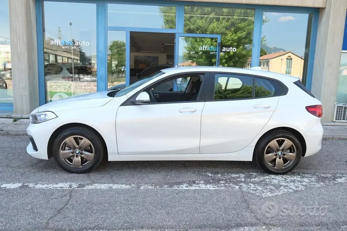 Usata BMW 116 Advantage 116 CV (85 kW) 2023 Bianco Utilitaria