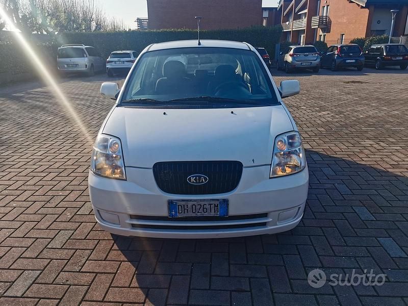 Usata Kia Picanto 60 CV (44 kW) 2007 Utilitaria