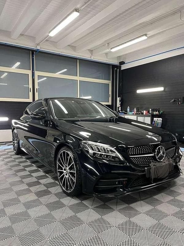Usata Mercedes C220 Premium Plus 194 CV (142 kW) 2019 Other Coupé