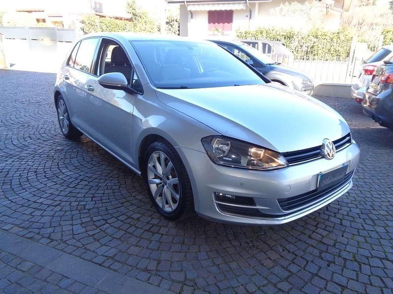Usata VW Golf VII Highline 110 CV (80 kW) 2015 Argento Berlina