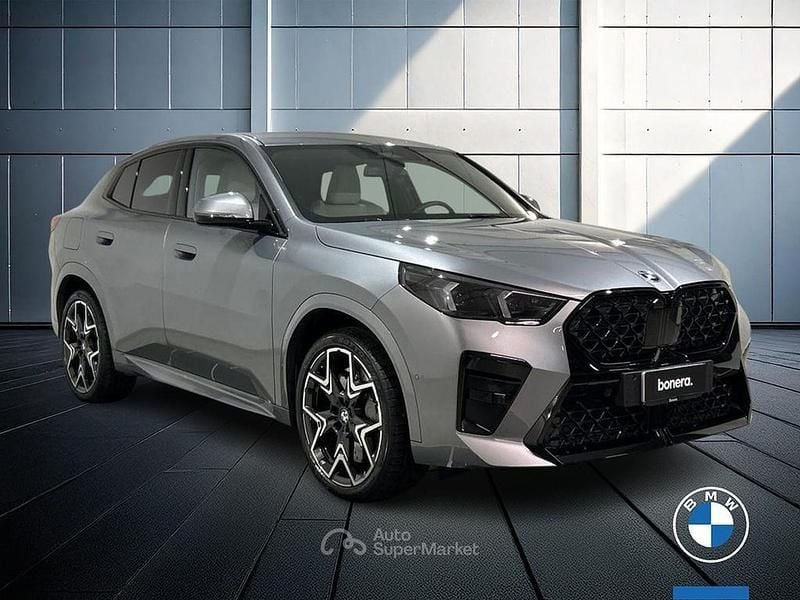 Begagnad BMW X2 M Sport 163 HK (119 kW) 2025 Grå SUV