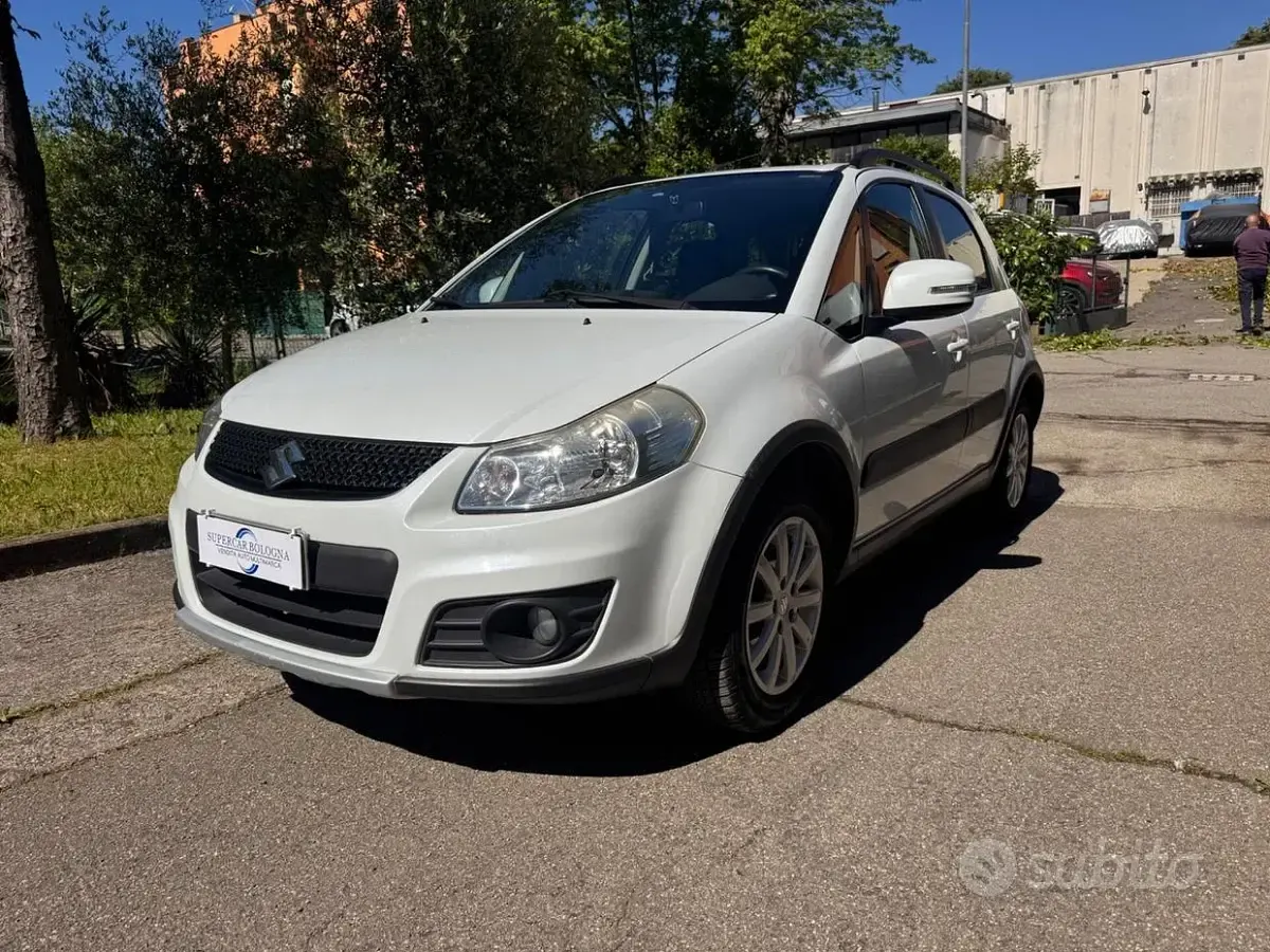 Second-hand Suzuki SX4 112 CP (82 kW) 2012 Alb Break