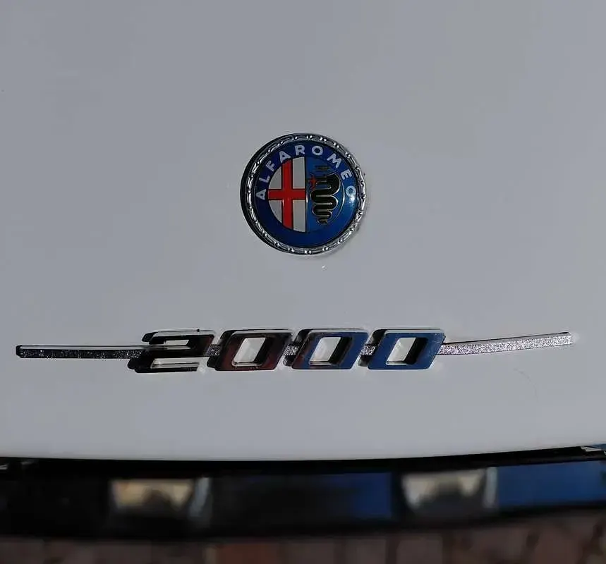 Usata Alfa Romeo 2000 131 CV (96 kW) 1975 Bianco Coupé
