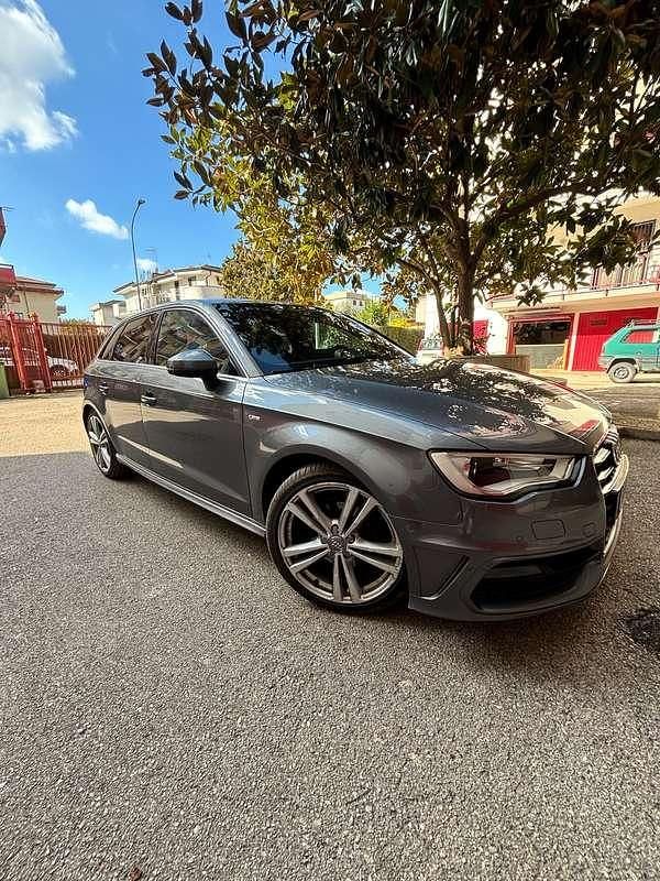 Usata Audi A3 Attraction 110 CV (80 kW) 2015 Grigio Berlina