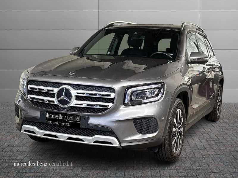 Usata Mercedes GLB200 Business 150 CV (110 kW) 2022 Grigio scuro SUV